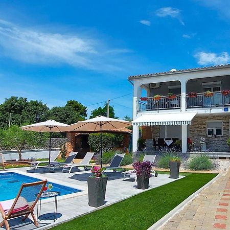 Apartments Katarina Poreč Dış mekan fotoğraf